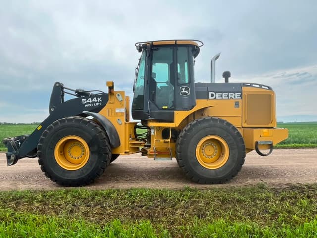 Image of John Deere 544K equipment image 3