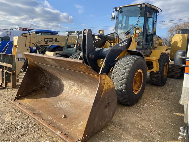 John Deere 544K Equipment Image0