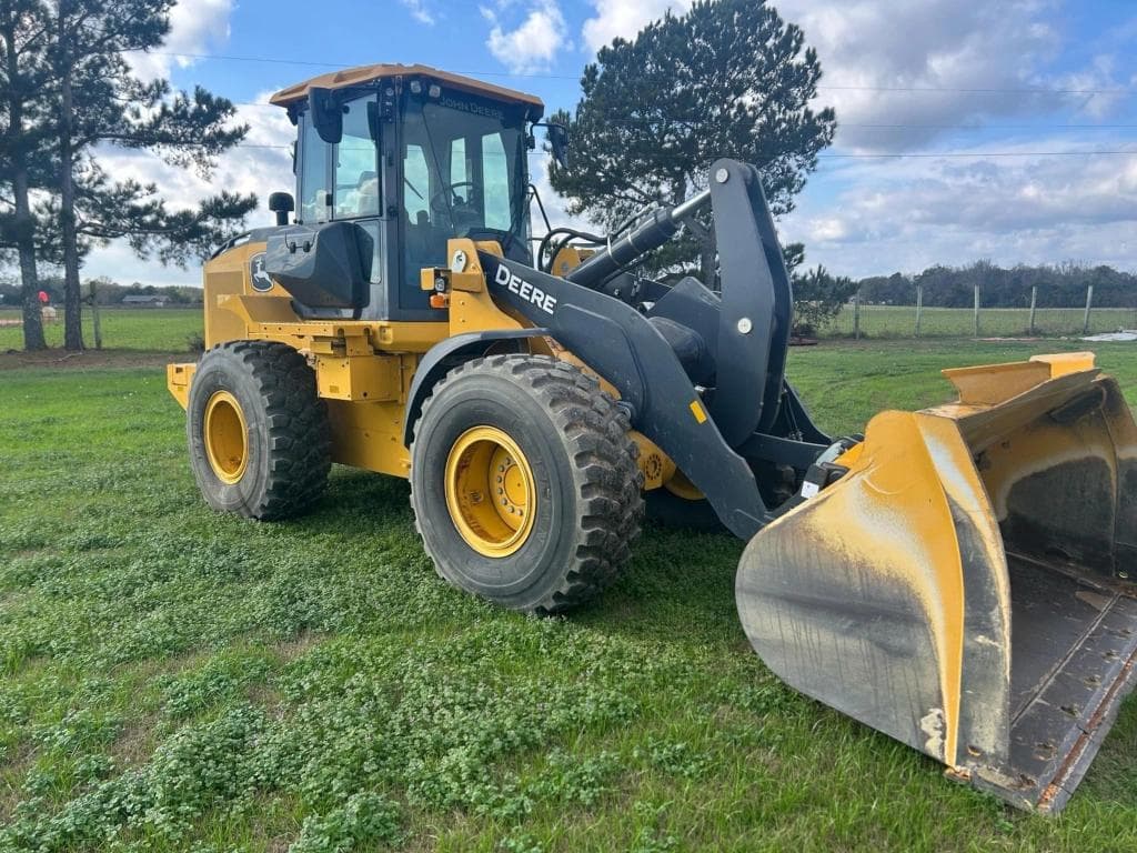 Image of John Deere 544P Primary image