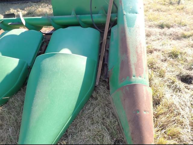 Image of John Deere 546 equipment image 2