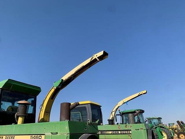 Image of John Deere 5460 equipment image 2