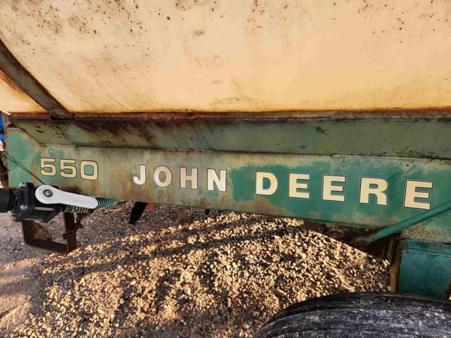 Image of John Deere 550 equipment image 3