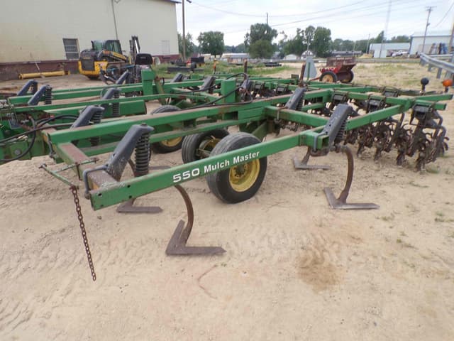 Image of John Deere 550 equipment image 3