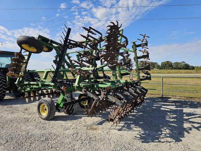 Image of John Deere 550 equipment image 3