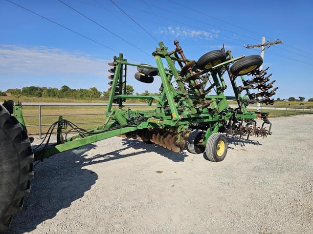 Image of John Deere 550 equipment image 1