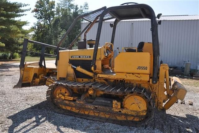 Image of John Deere 550C equipment image 1