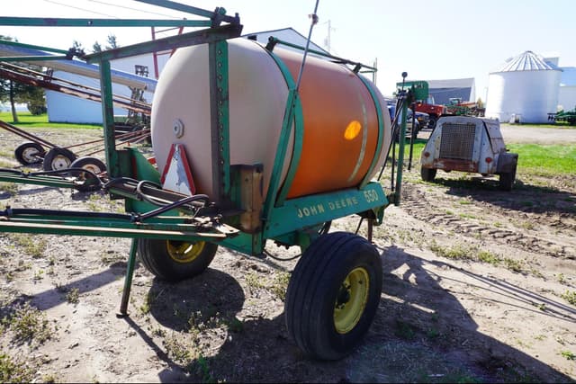 Image of John Deere 550 equipment image 4