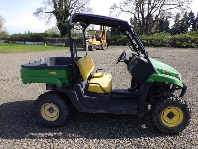 Image of John Deere XUV 550 equipment image 3