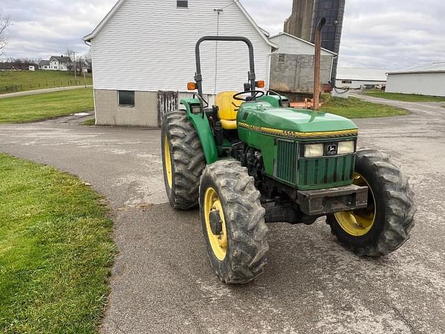 Image of John Deere 5500 equipment image 1