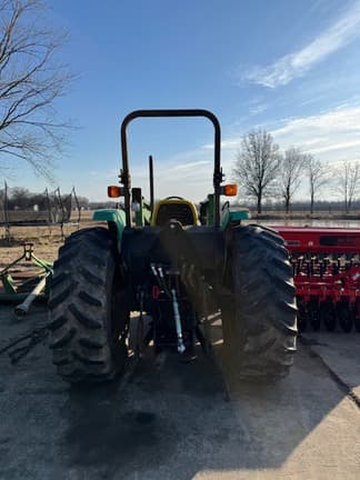 Image of John Deere 5500 equipment image 2