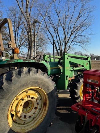 Image of John Deere 5500 equipment image 1