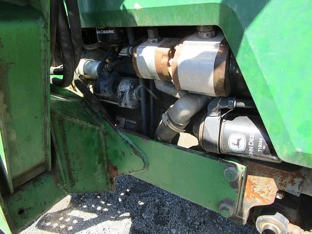 Image of John Deere 5500 equipment image 4