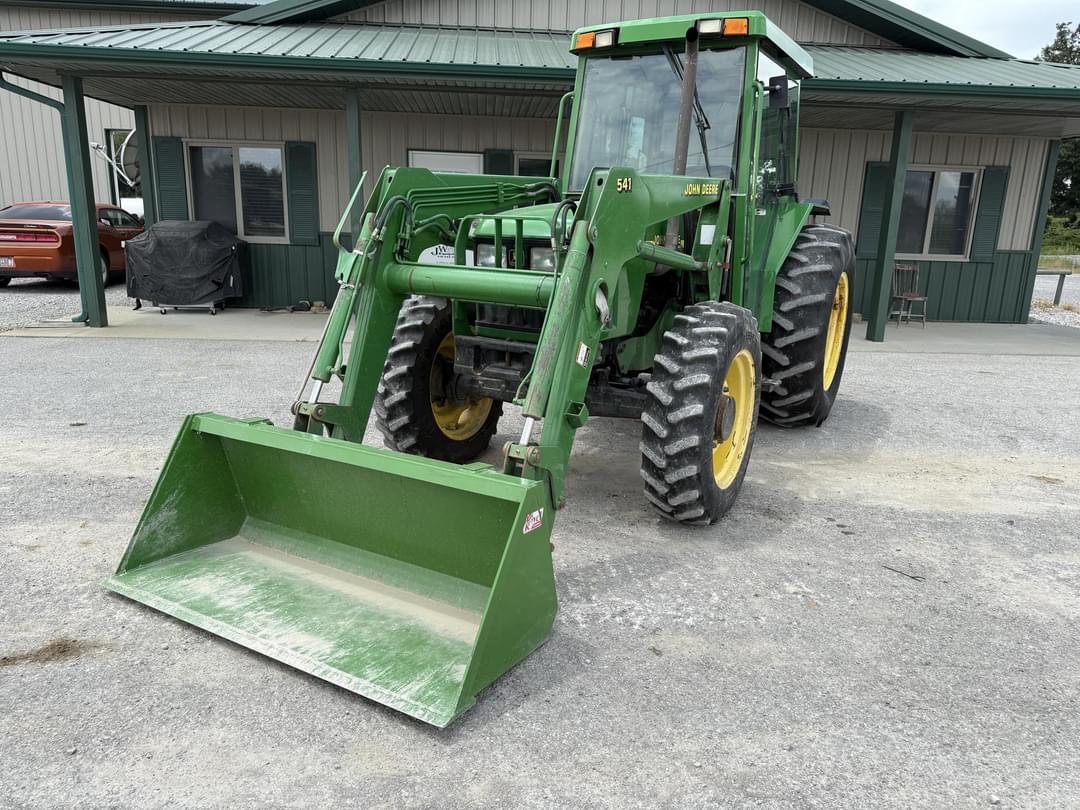 Image of John Deere 5510 Primary image