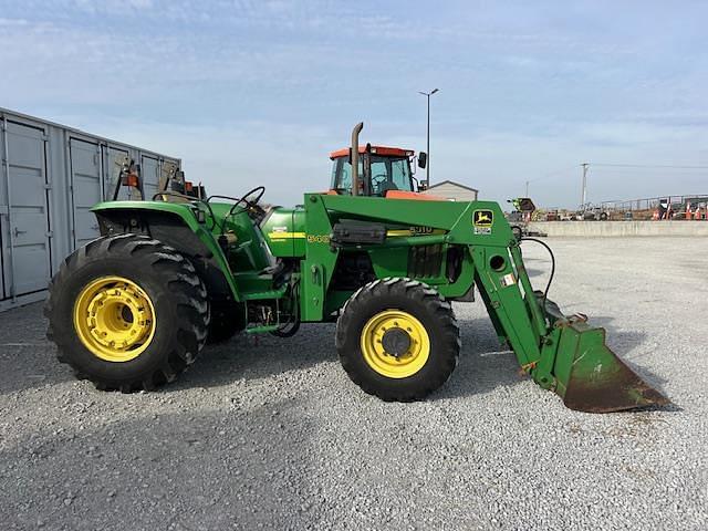 Image of John Deere 5510 equipment image 1