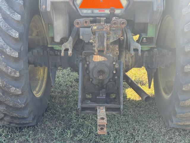 Image of John Deere 5510 equipment image 4