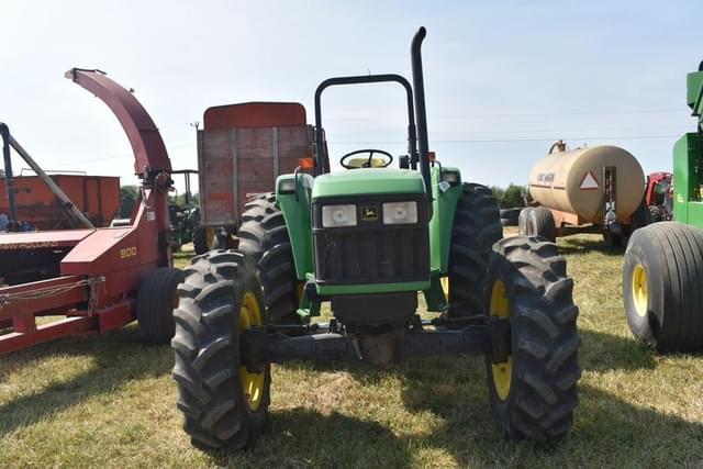 Image of John Deere 5510 equipment image 1