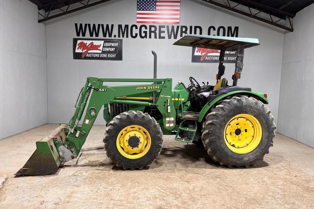 Main image John Deere 5520