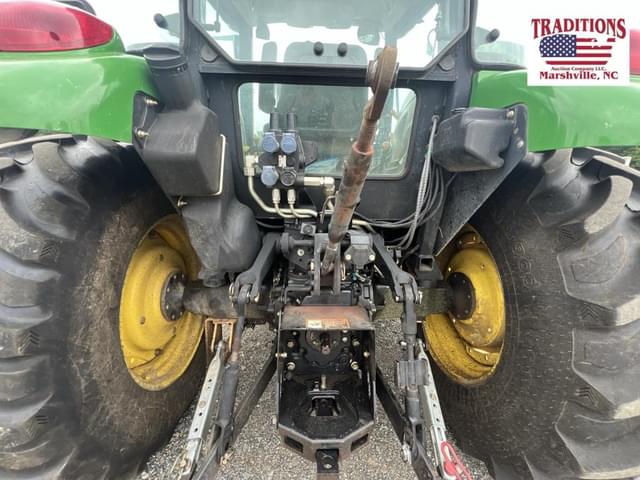 Image of John Deere 5525 equipment image 4