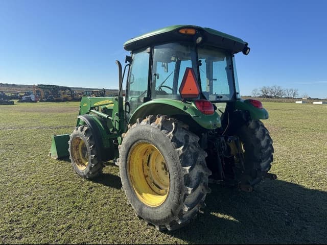 Image of John Deere 5525 equipment image 1