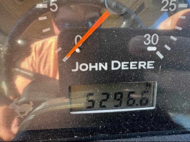 Image of John Deere 5525 equipment image 4