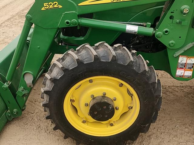 Image of John Deere 5525 equipment image 2