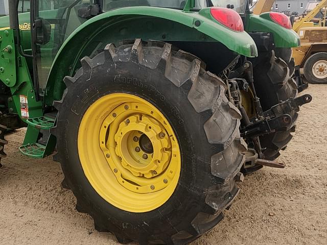 Image of John Deere 5525 equipment image 4