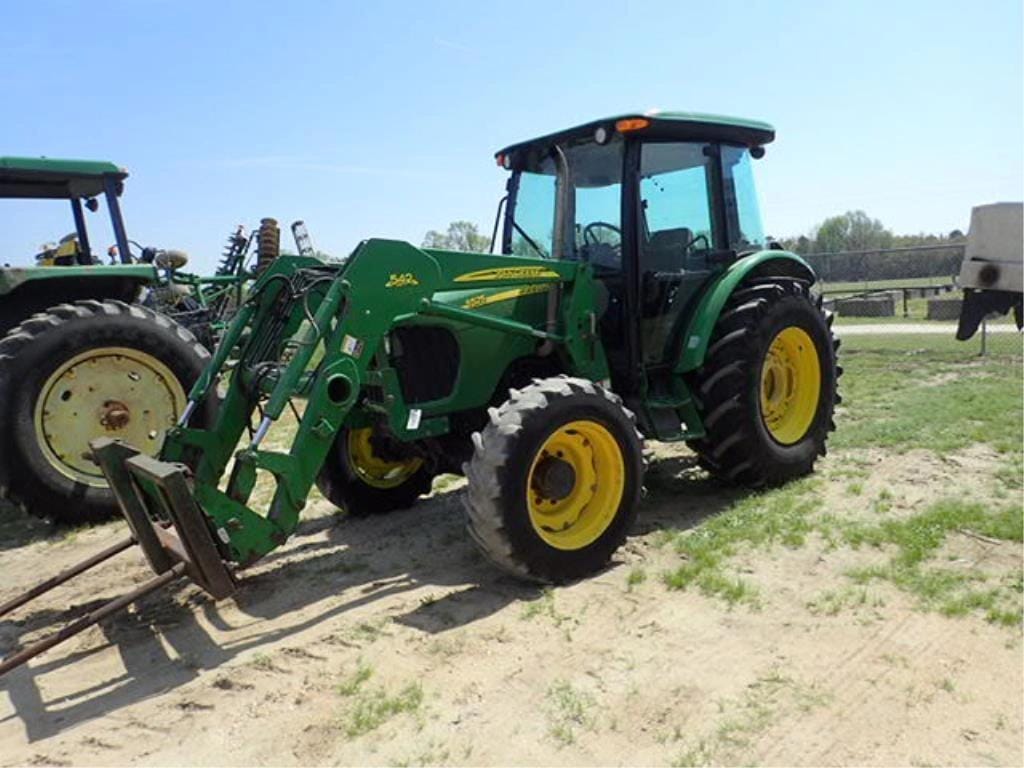 John Deere 5525 Equipment Image0