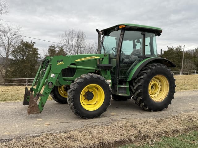 Image of John Deere 5525 equipment image 1