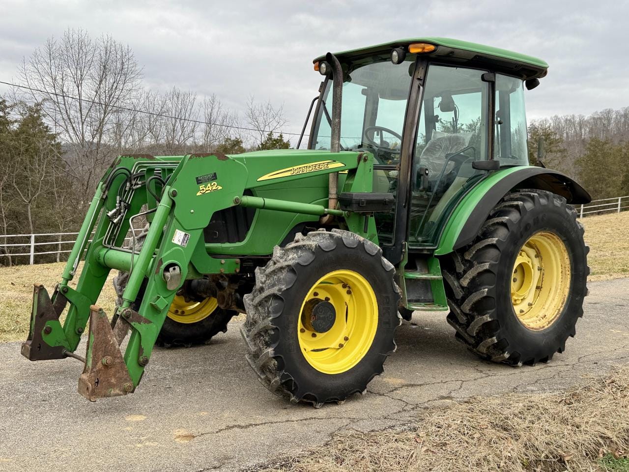 John Deere 5525 Equipment Image0