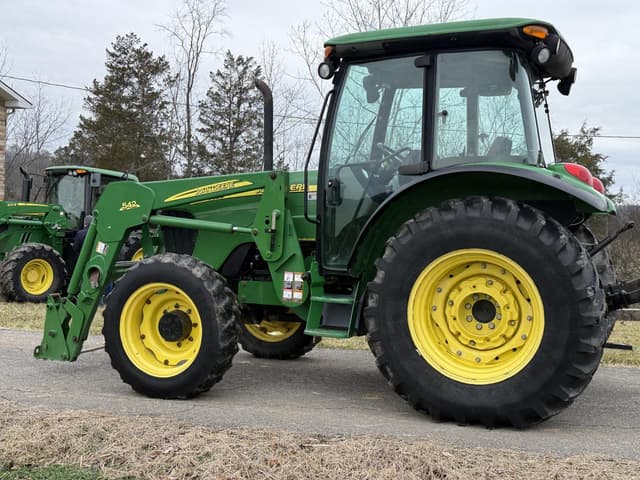 Image of John Deere 5525 equipment image 3