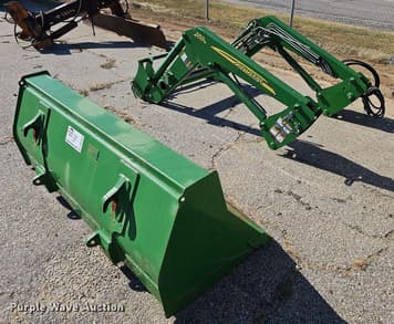 Main image John Deere 553