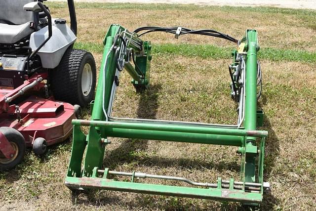 Image of John Deere 553 equipment image 1