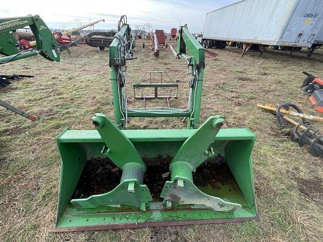 Image of John Deere 553 equipment image 1