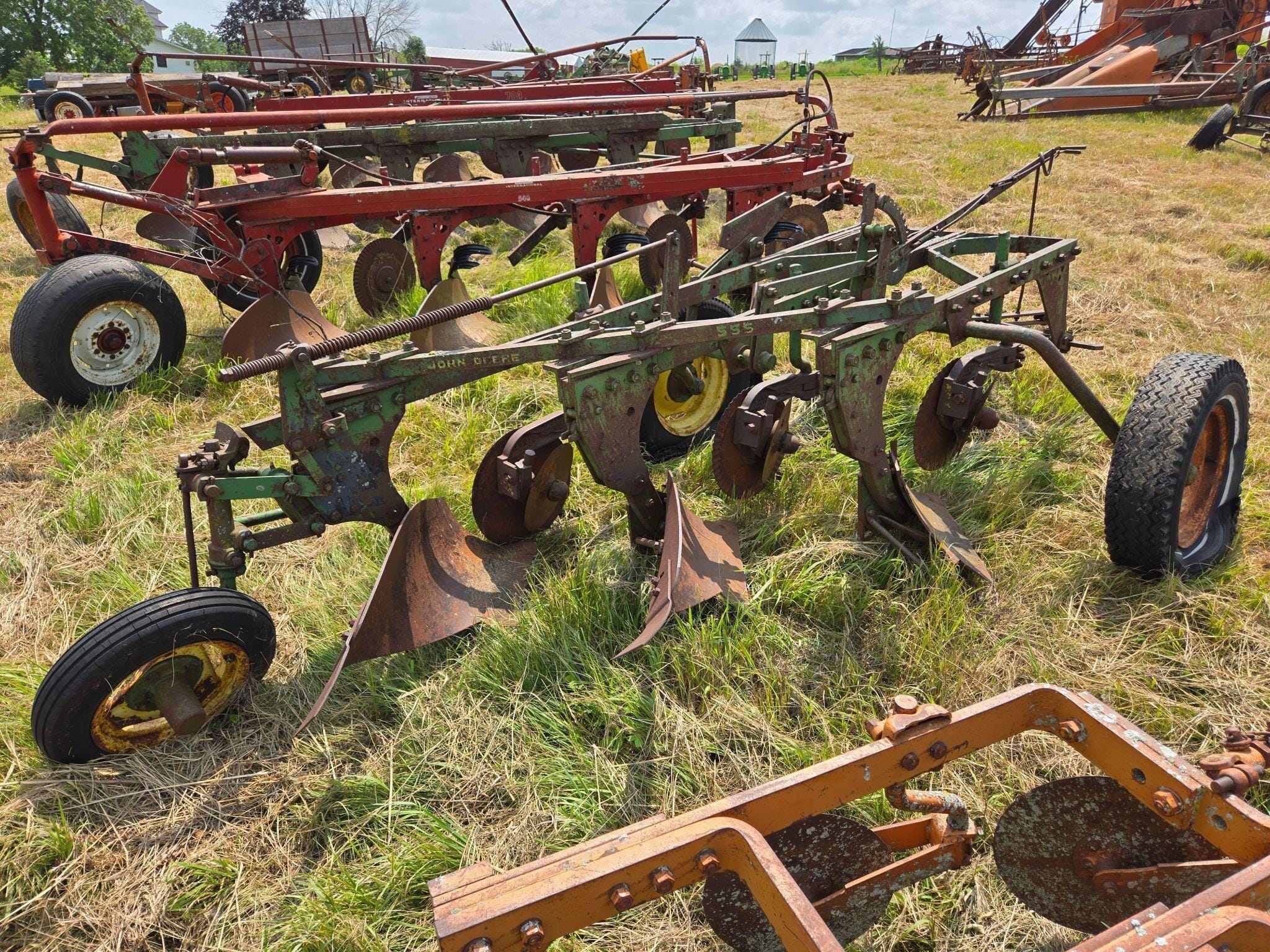 Main image John Deere 555