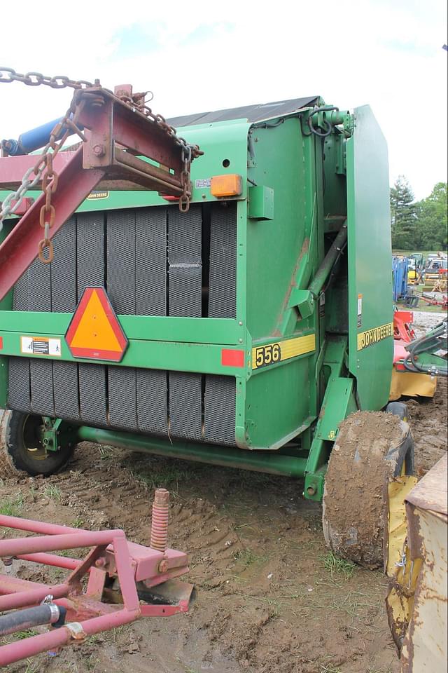 Image of John Deere 556 equipment image 2