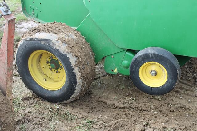 Image of John Deere 556 equipment image 4