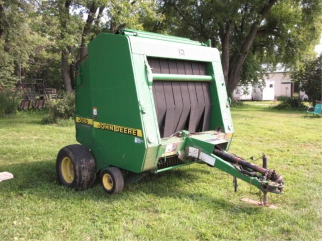 Image of John Deere 556 Primary image