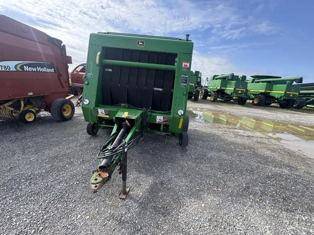 Image of John Deere 557 equipment image 1