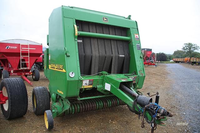 Image of John Deere 557 equipment image 1