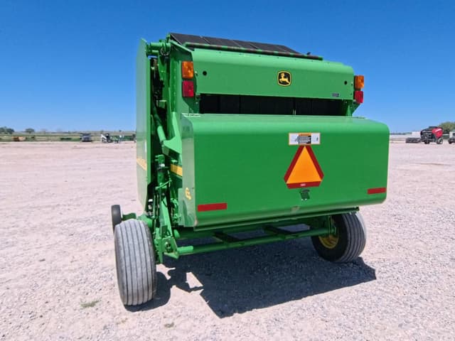 Image of John Deere 557 equipment image 2