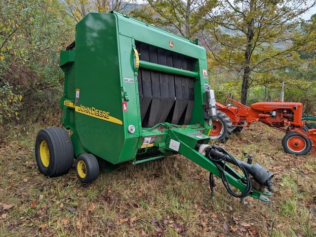 Image of John Deere 557 equipment image 1