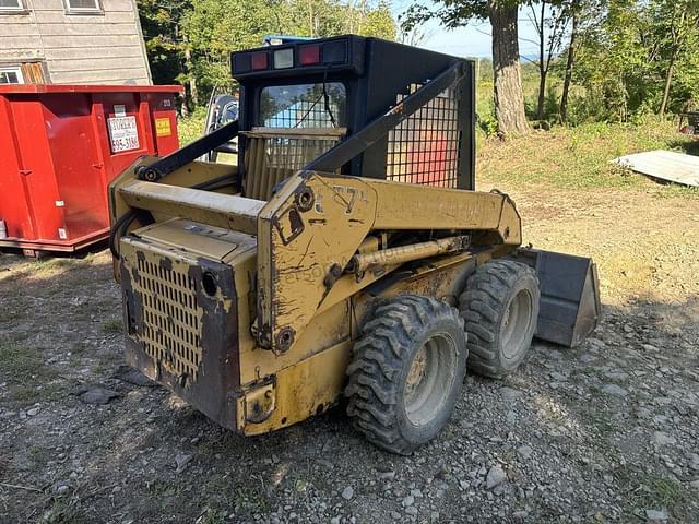 Image of John Deere 5575 equipment image 4