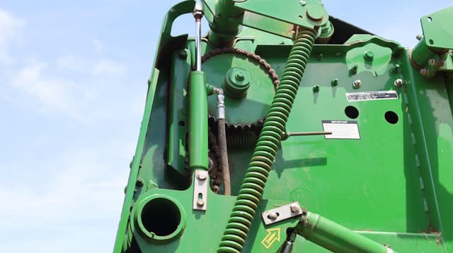 Image of John Deere 559 equipment image 2