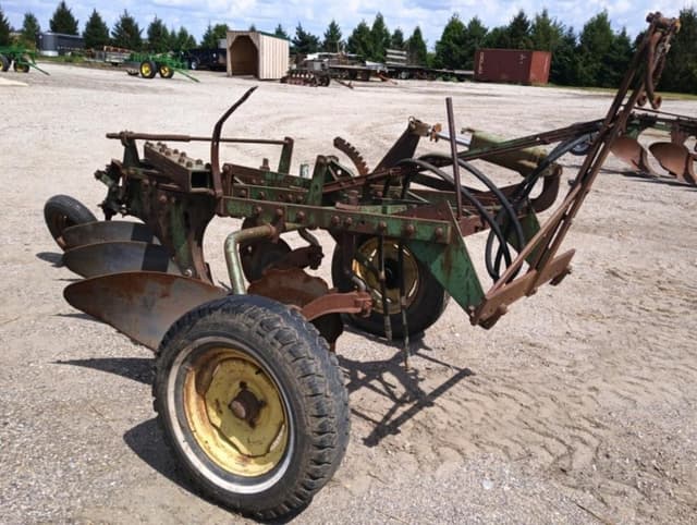 Image of John Deere 55A equipment image 2