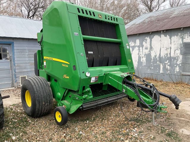 Image of John Deere 560M equipment image 4