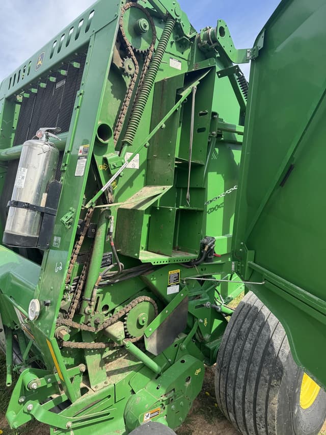 Image of John Deere 560M equipment image 3