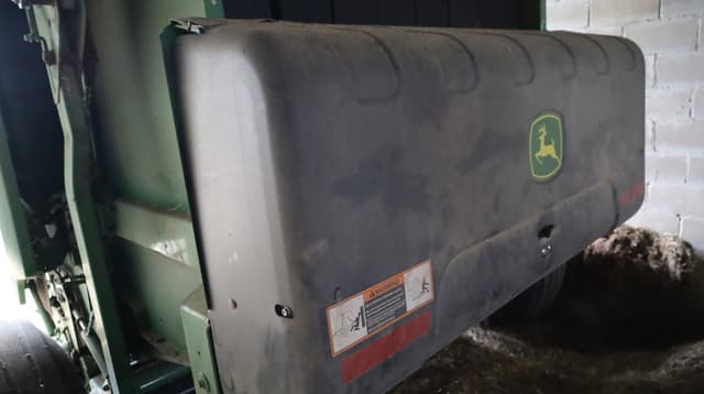 Image of John Deere 560M equipment image 4