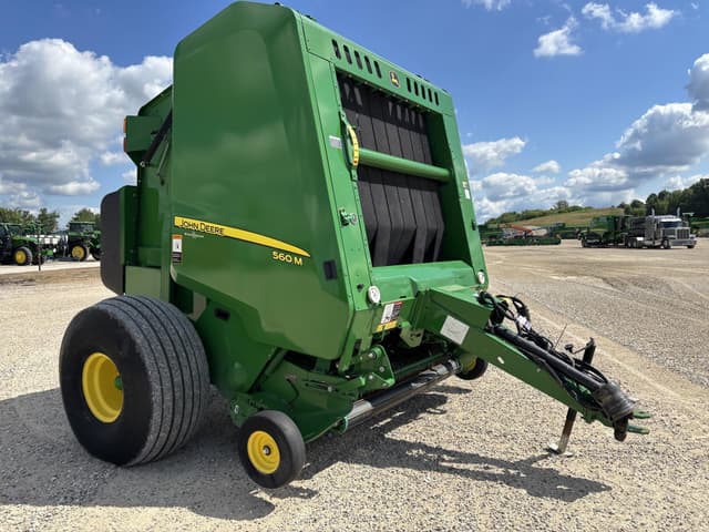 Image of John Deere 560M equipment image 2