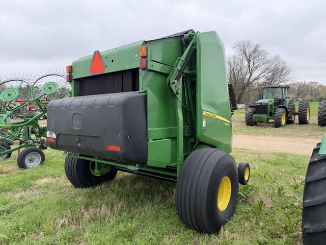 Image of John Deere 560M equipment image 2