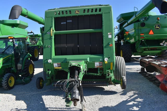 Image of John Deere 560M equipment image 1